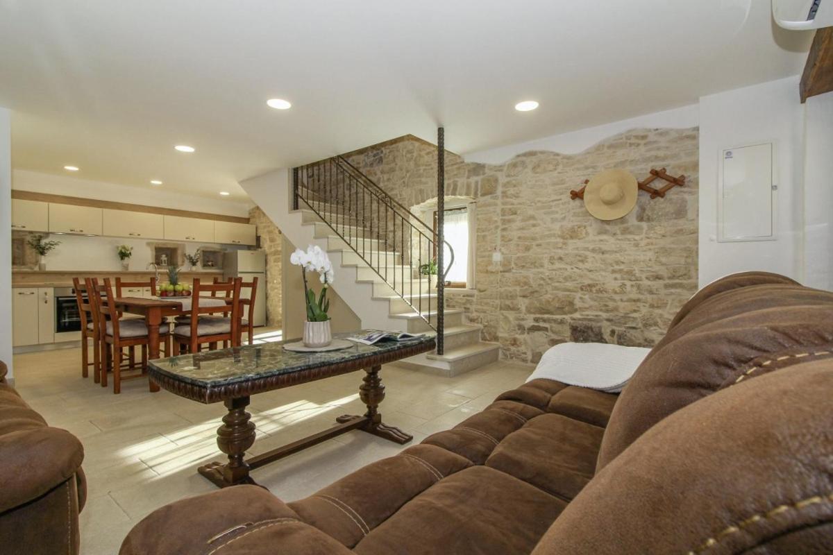 Villa Olea In Barat - Haus Fuer 6-8 Personen Kanfanar Zewnętrze zdjęcie
