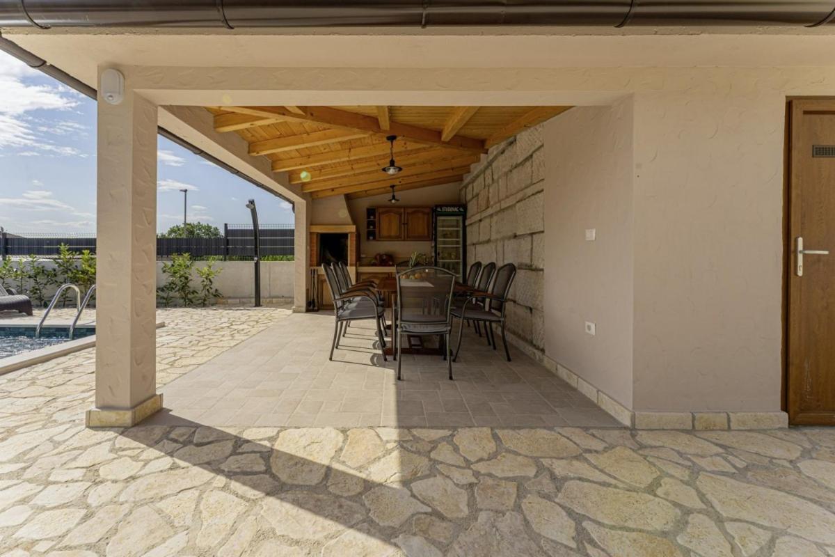 Villa Olea In Barat - Haus Fuer 6-8 Personen Kanfanar Zewnętrze zdjęcie